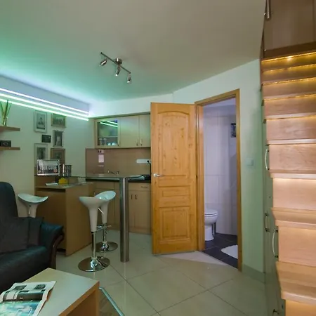 Central Budapest Apartment Room photo